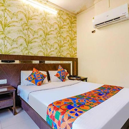 Hotel Gargi Deluxe Pune Luaran gambar