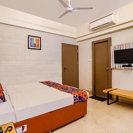 Hotel Gargi Deluxe Pune Luaran gambar
