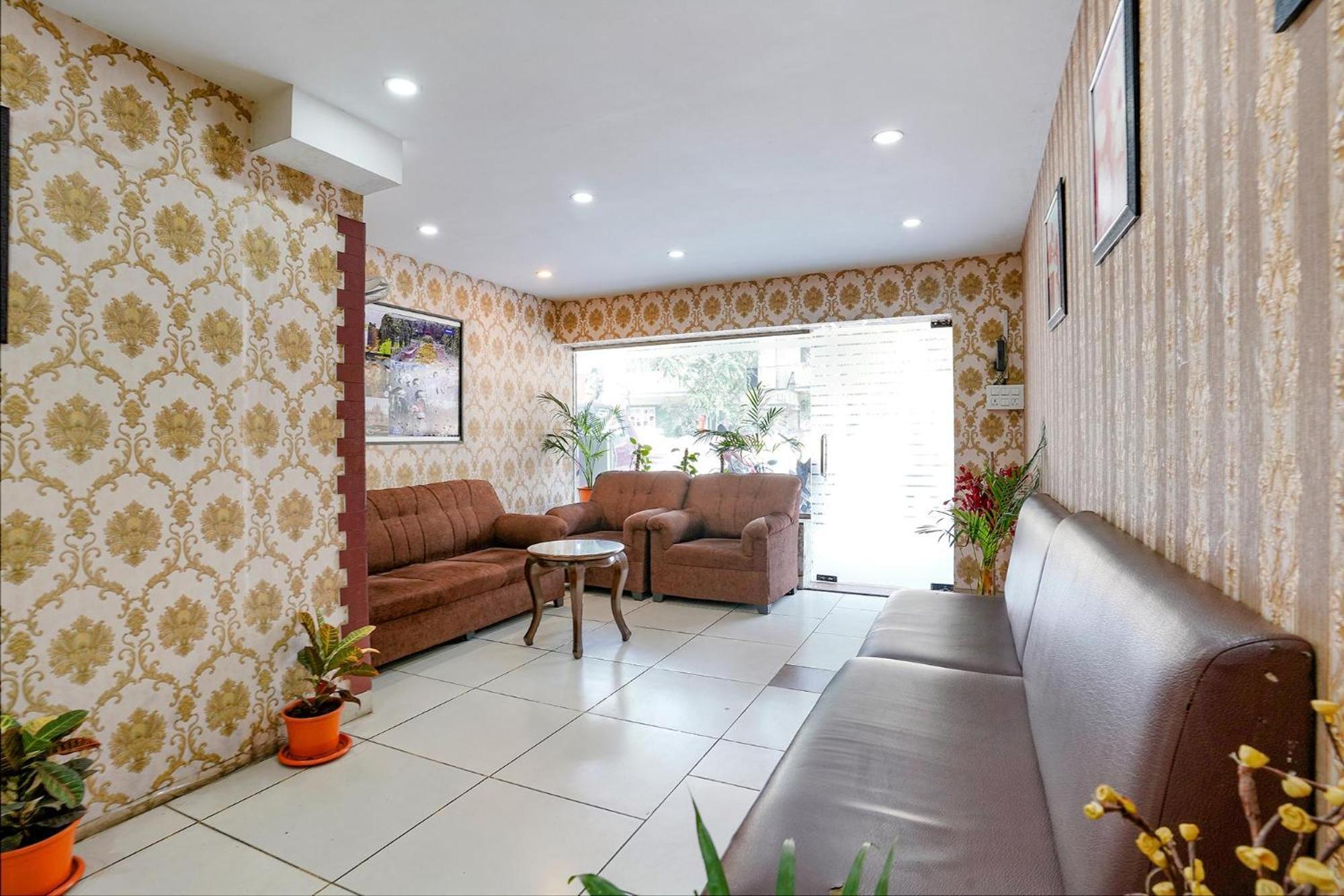 Hotel Gargi Deluxe Pune Luaran gambar