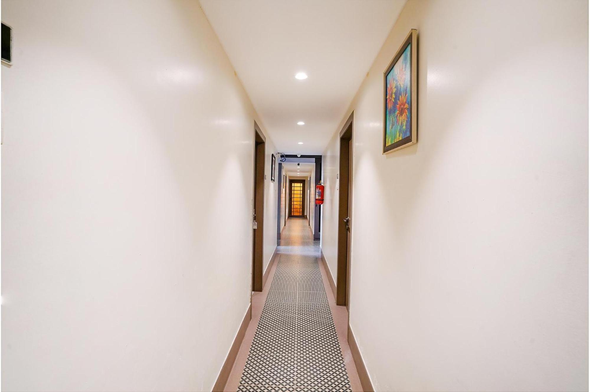 Hotel Gargi Deluxe Pune Luaran gambar