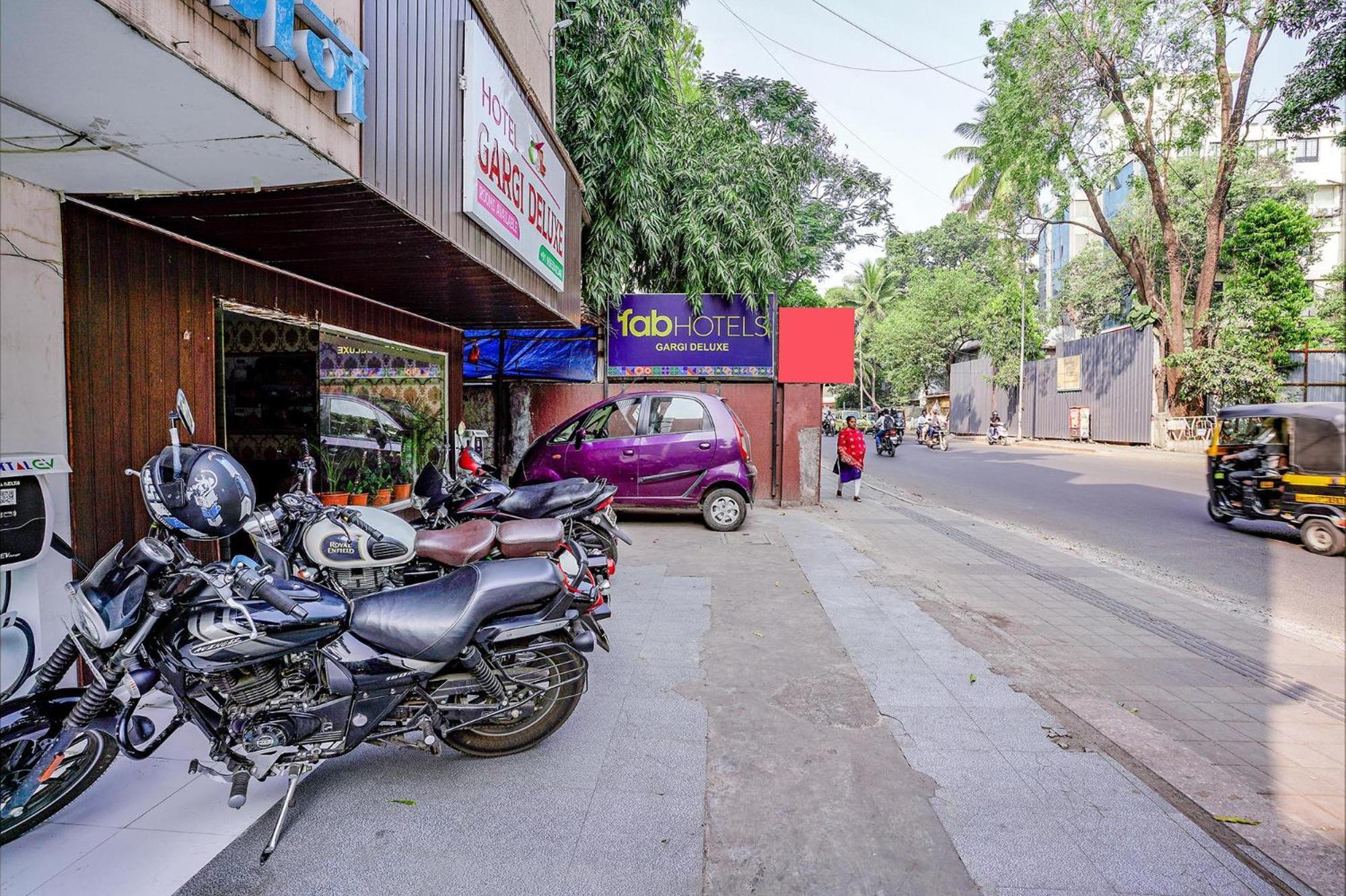 Hotel Gargi Deluxe Pune Luaran gambar
