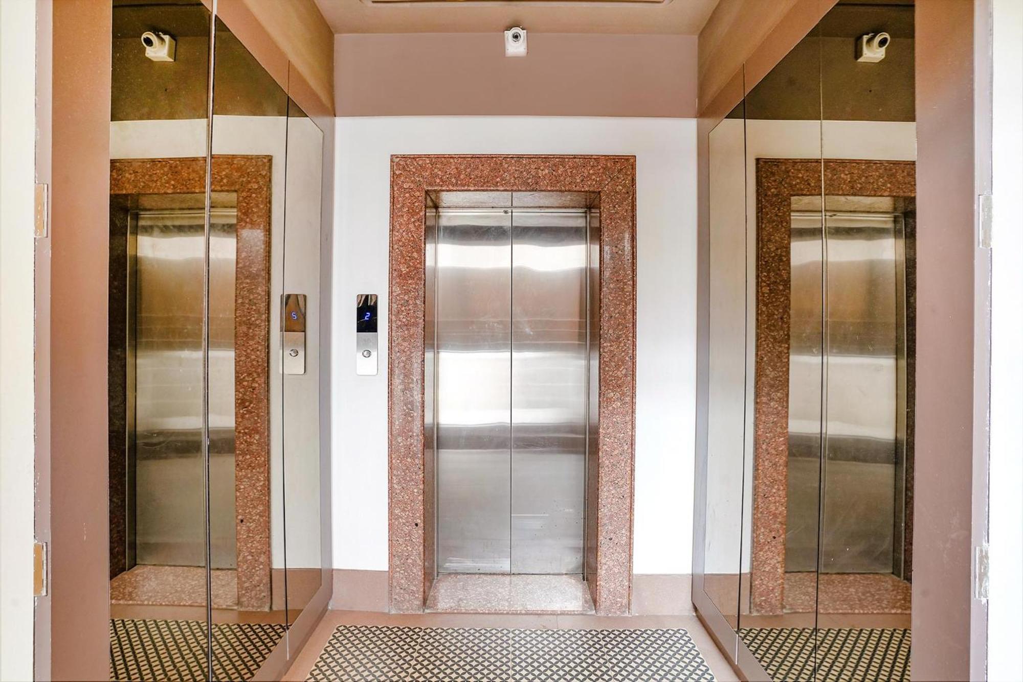 Hotel Gargi Deluxe Pune Luaran gambar