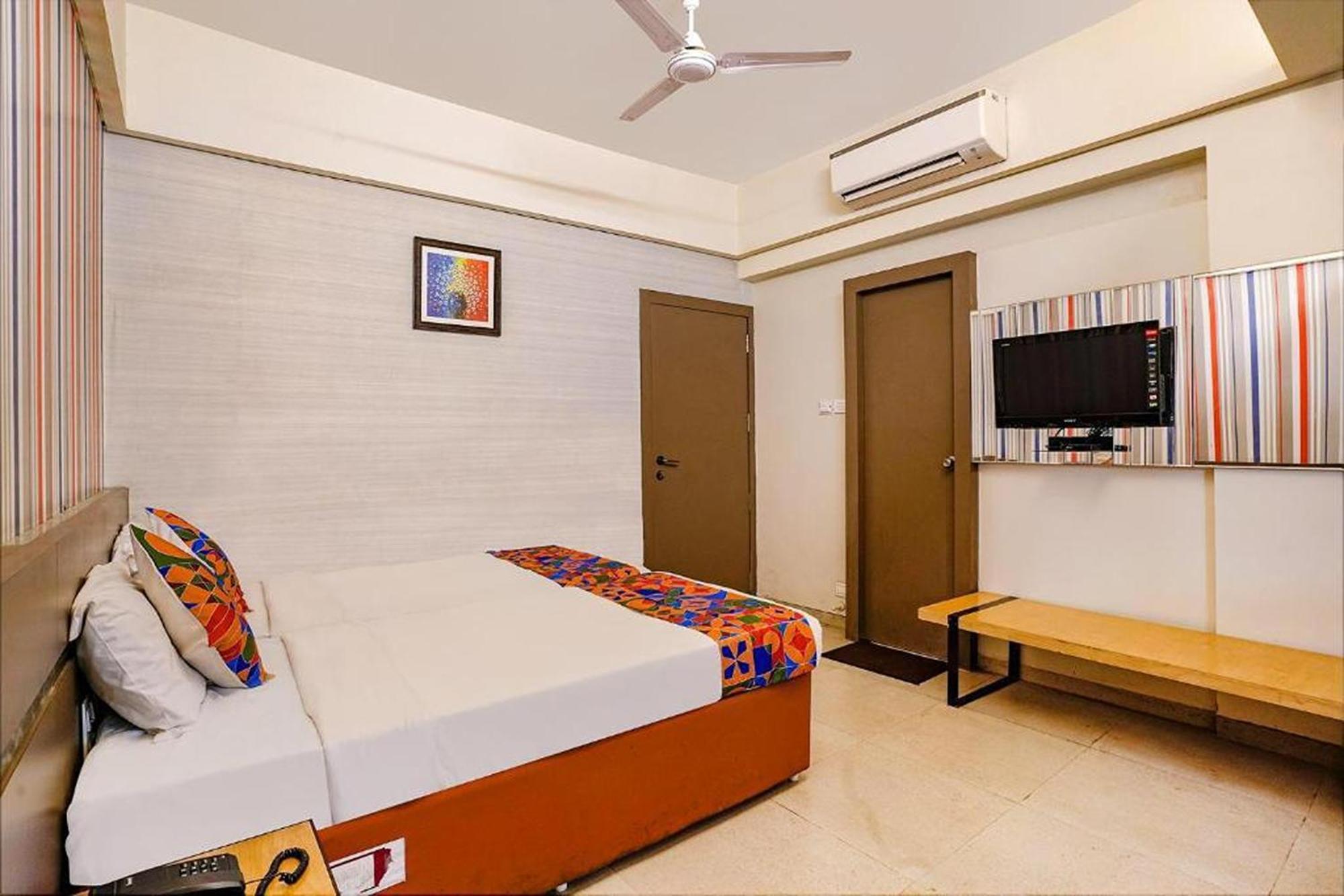 Hotel Gargi Deluxe Pune Luaran gambar