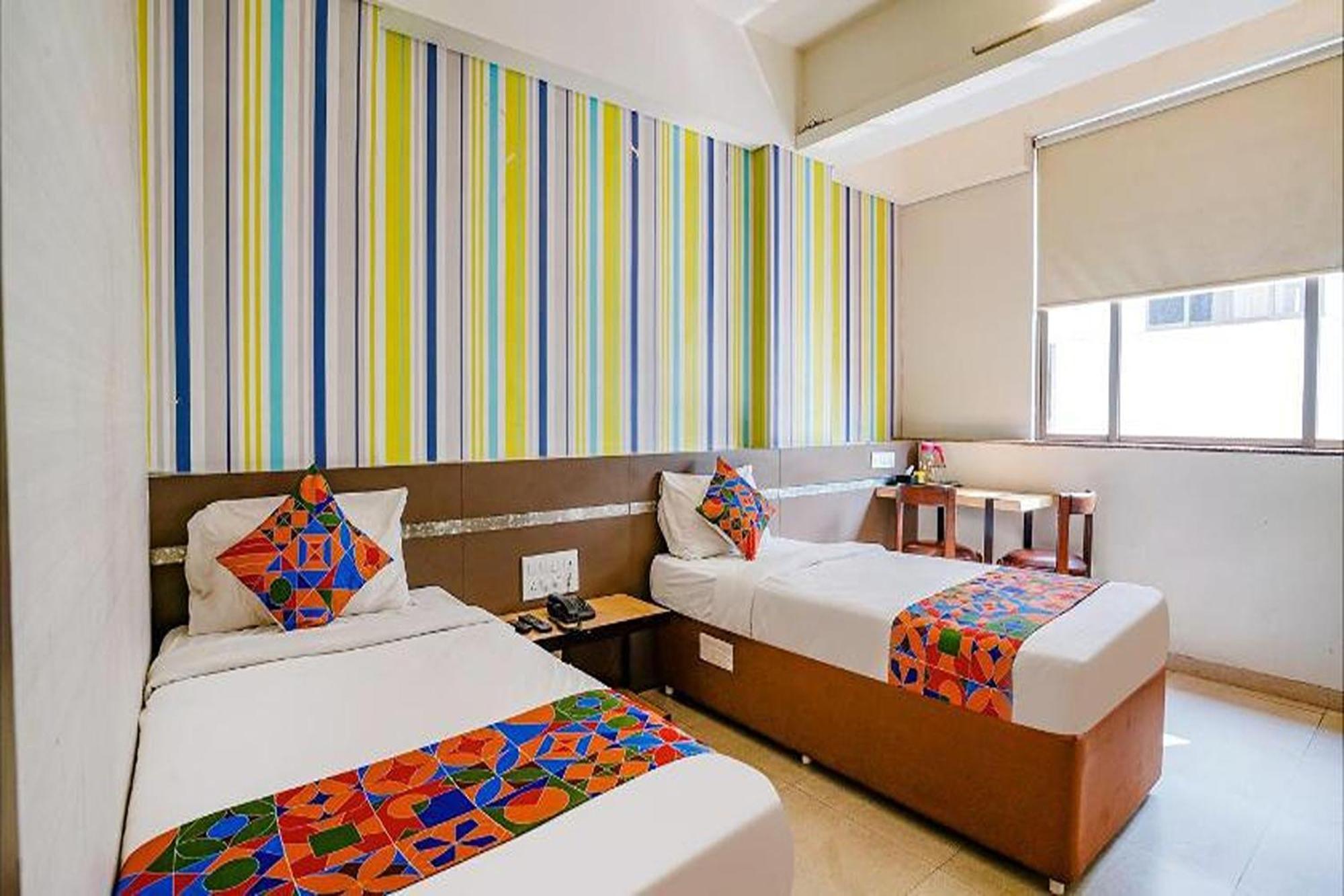 Hotel Gargi Deluxe Pune Luaran gambar